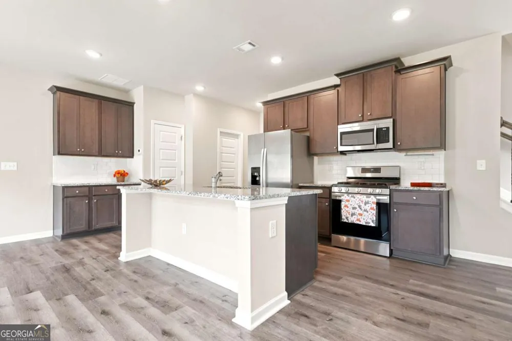 3645 Prospect Point DR Oakwood, GA 30566