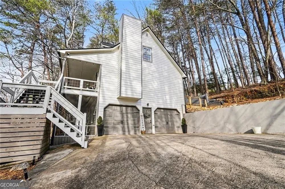 211 Hillside DR Waleska, GA 30183