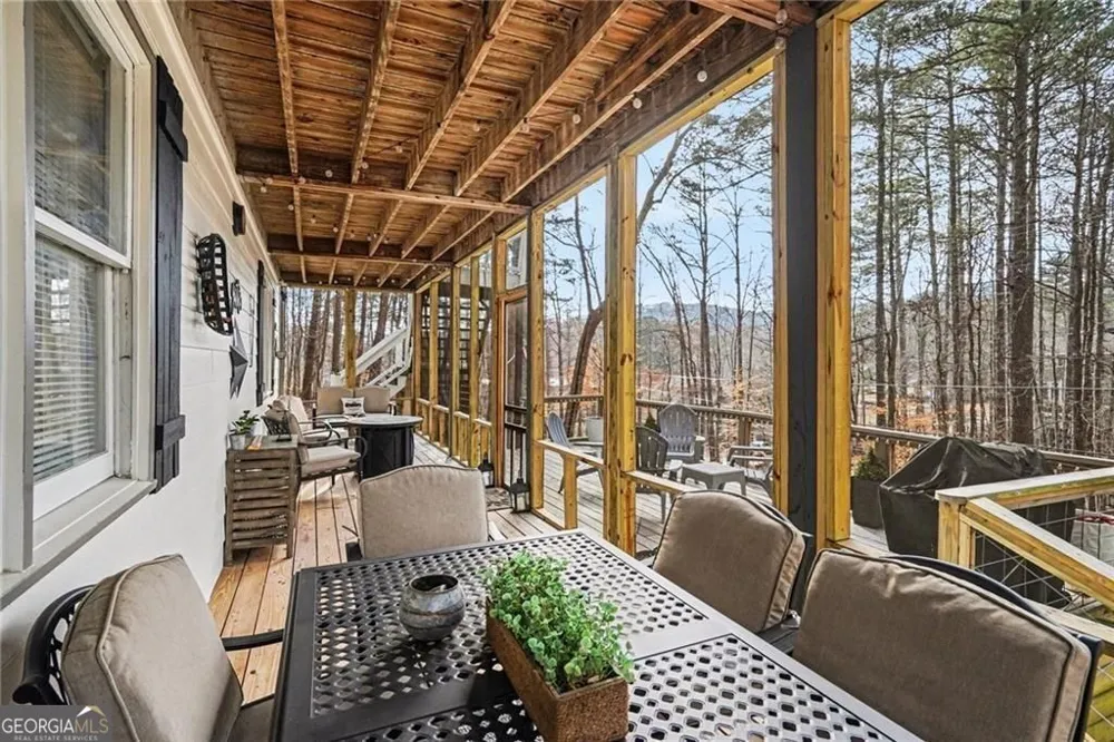 211 Hillside DR Waleska, GA 30183