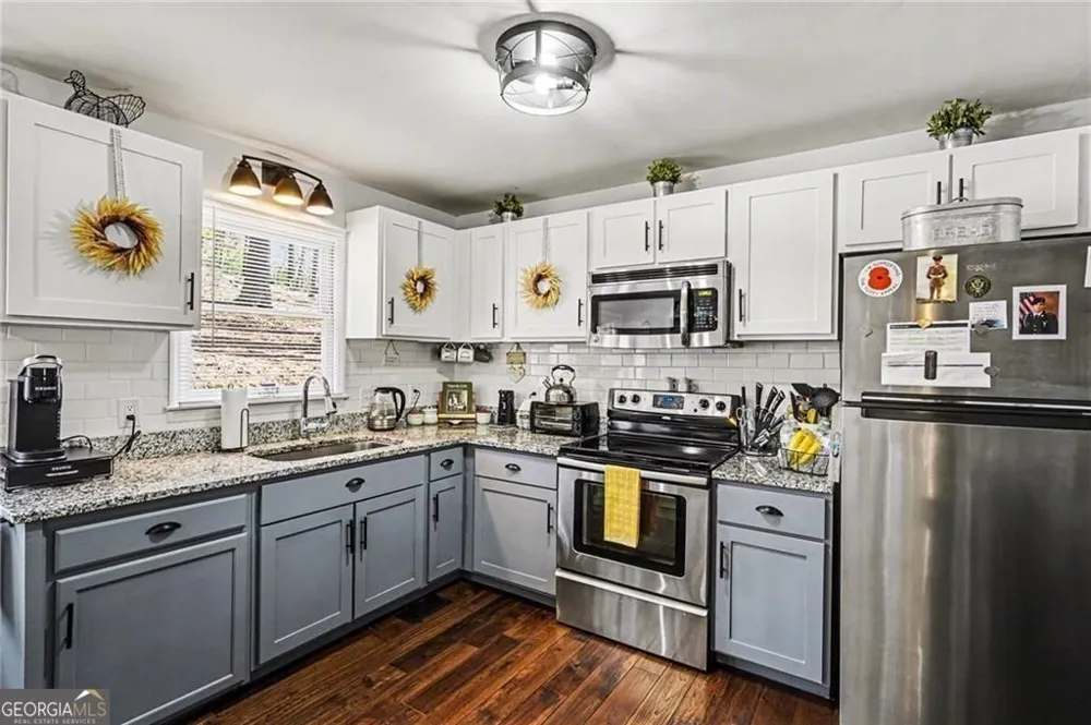 211 Hillside DR Waleska, GA 30183
