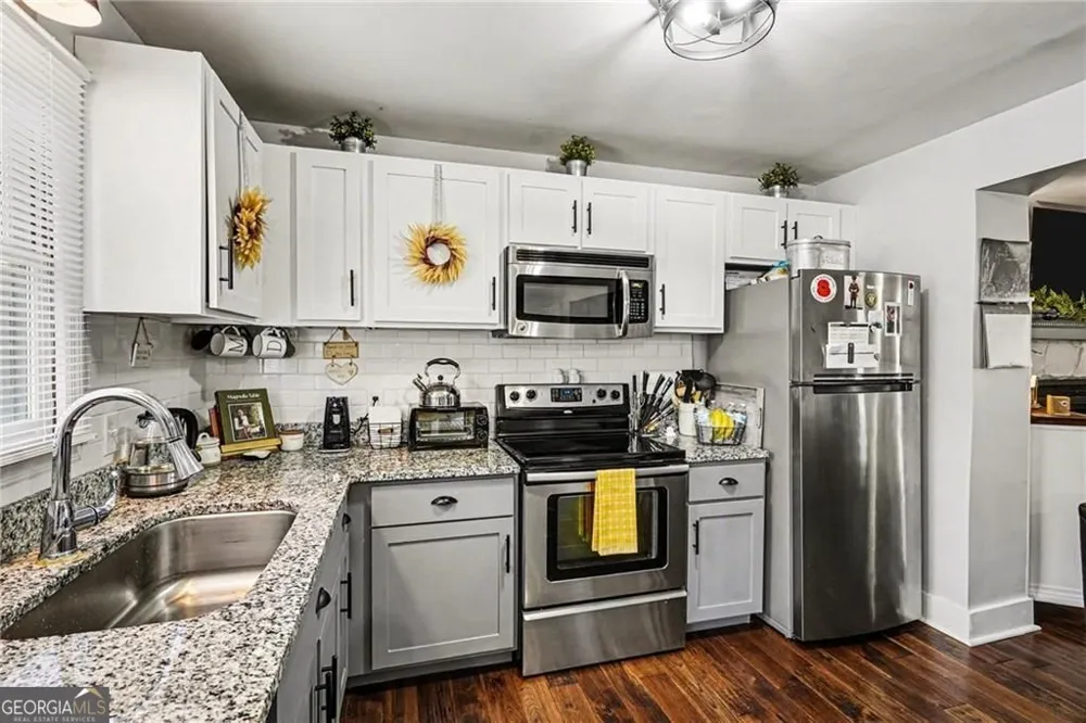 211 Hillside DR Waleska, GA 30183