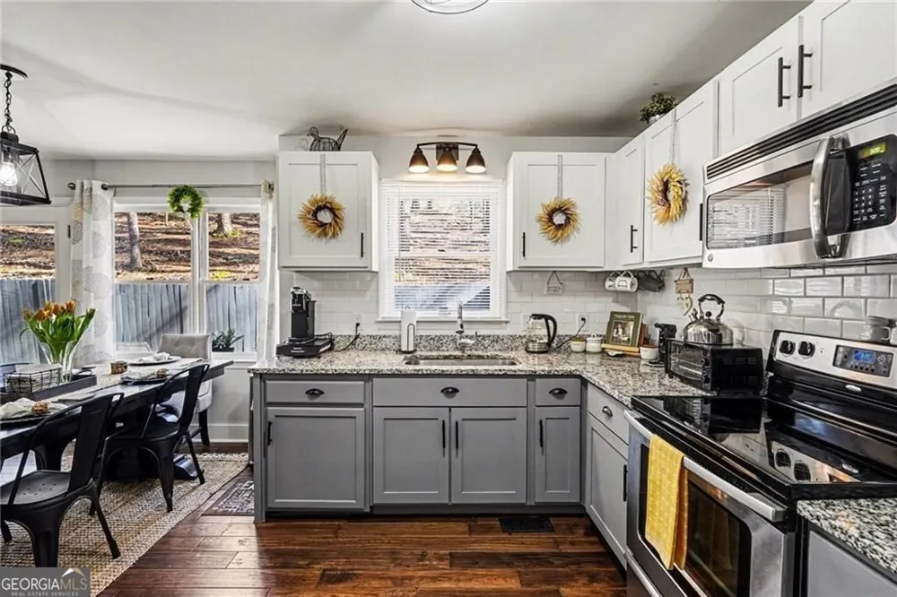211 Hillside DR Waleska, GA 30183