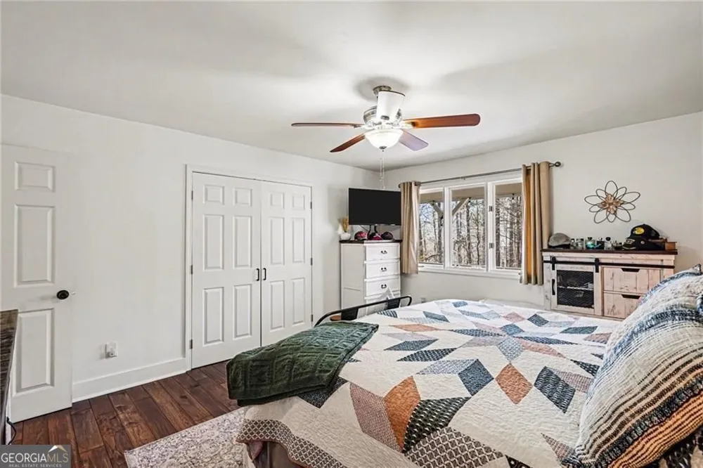 211 Hillside DR Waleska, GA 30183
