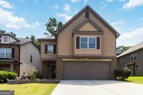 2618 Lake Manor CIR