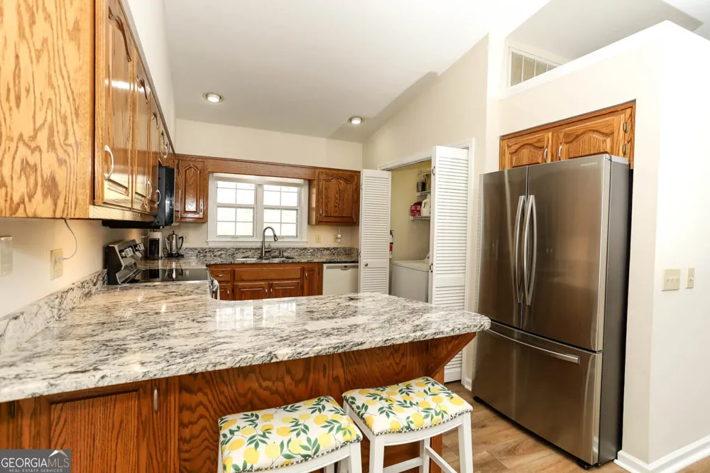 5302 Summer Wood LN Young Harris, GA 30582