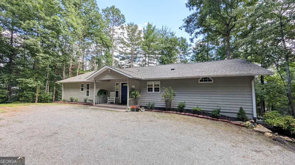 5302 Summer Wood LN Young Harris, GA 30582