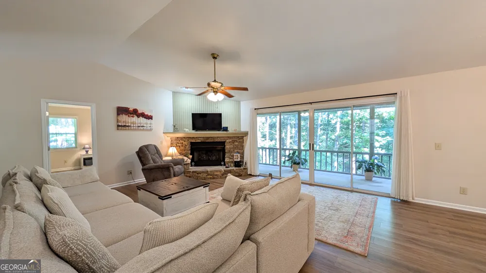 5302 Summer Wood LN Young Harris, GA 30582