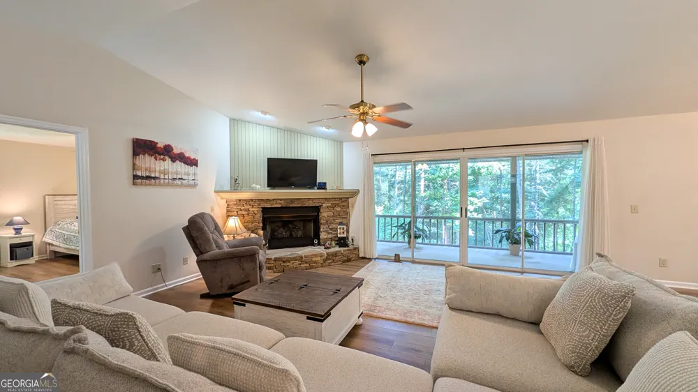 5302 Summer Wood LN Young Harris, GA 30582