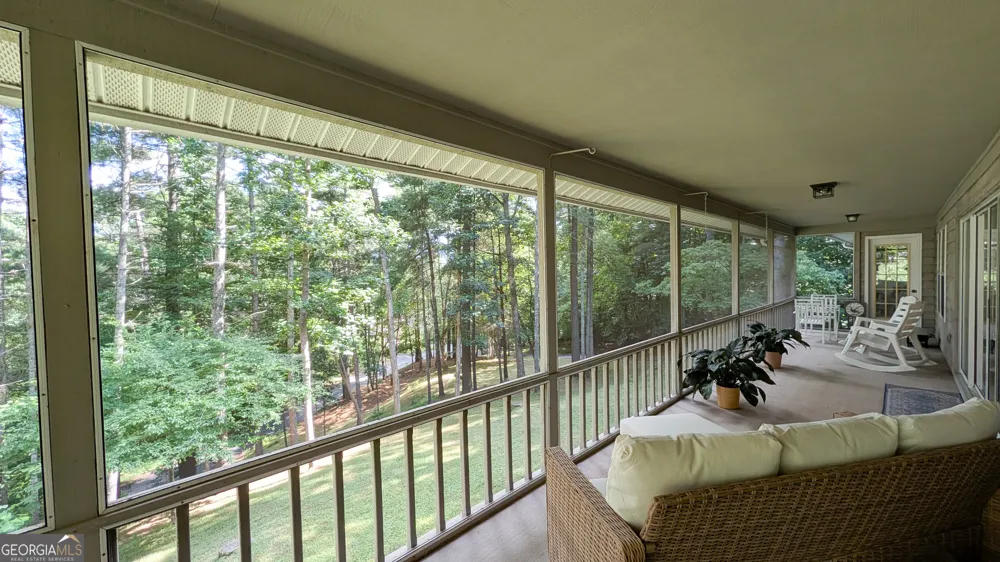 5302 Summer Wood LN Young Harris, GA 30582