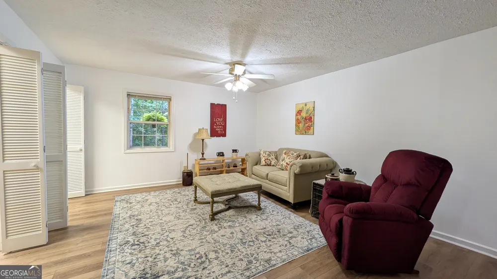 5302 Summer Wood LN Young Harris, GA 30582