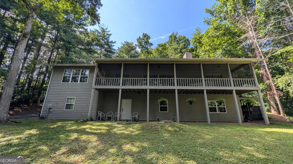 5302 Summer Wood LN Young Harris, GA 30582
