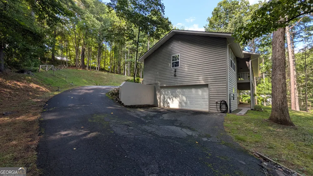 5302 Summer Wood LN Young Harris, GA 30582