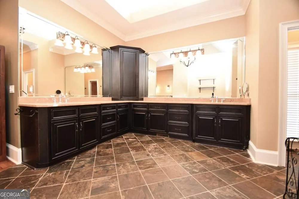 1040 Pimlico LN Bishop, GA 30621