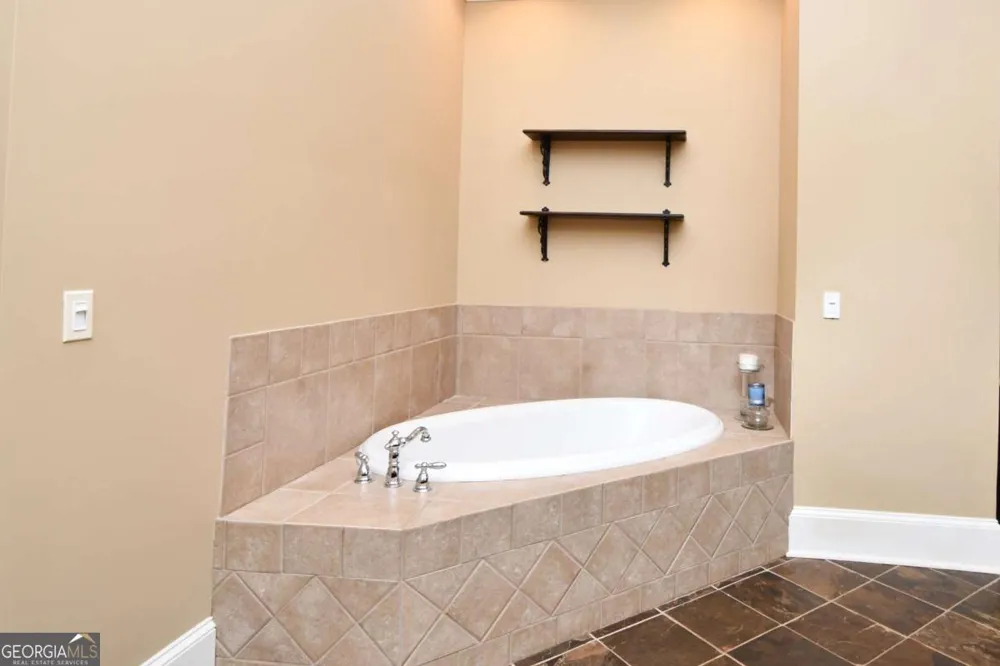 1040 Pimlico LN Bishop, GA 30621