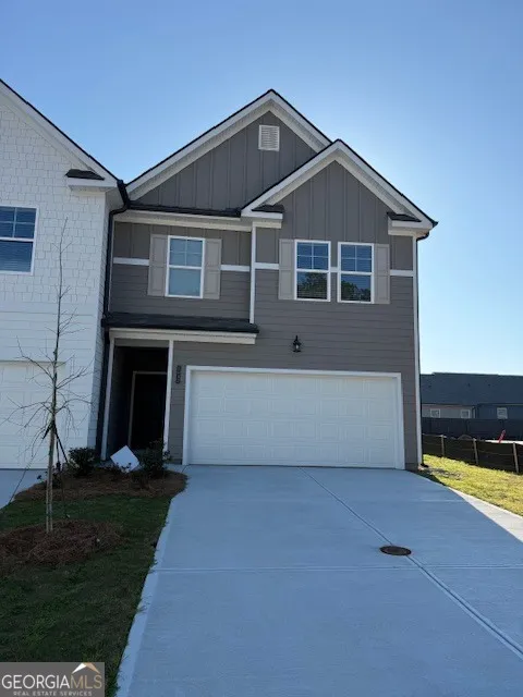 1047 Merritt DR