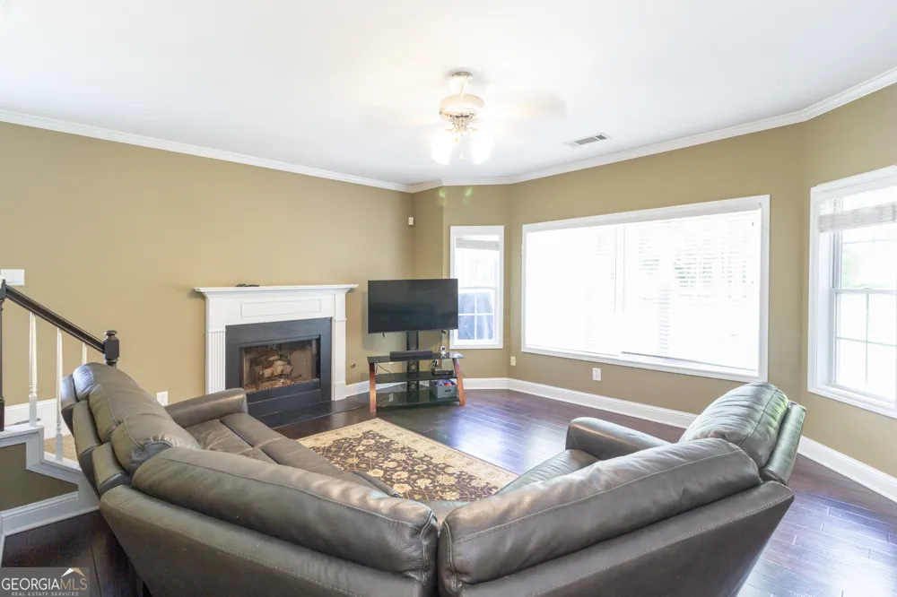 27 Portico PL Newnan, GA 30265