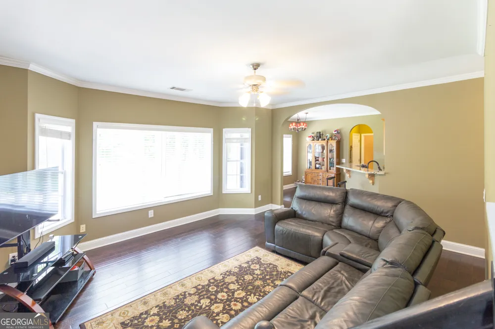 27 Portico PL Newnan, GA 30265
