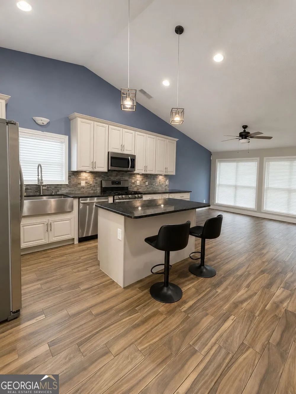 7061 N Shore DR Lithonia, GA 30058