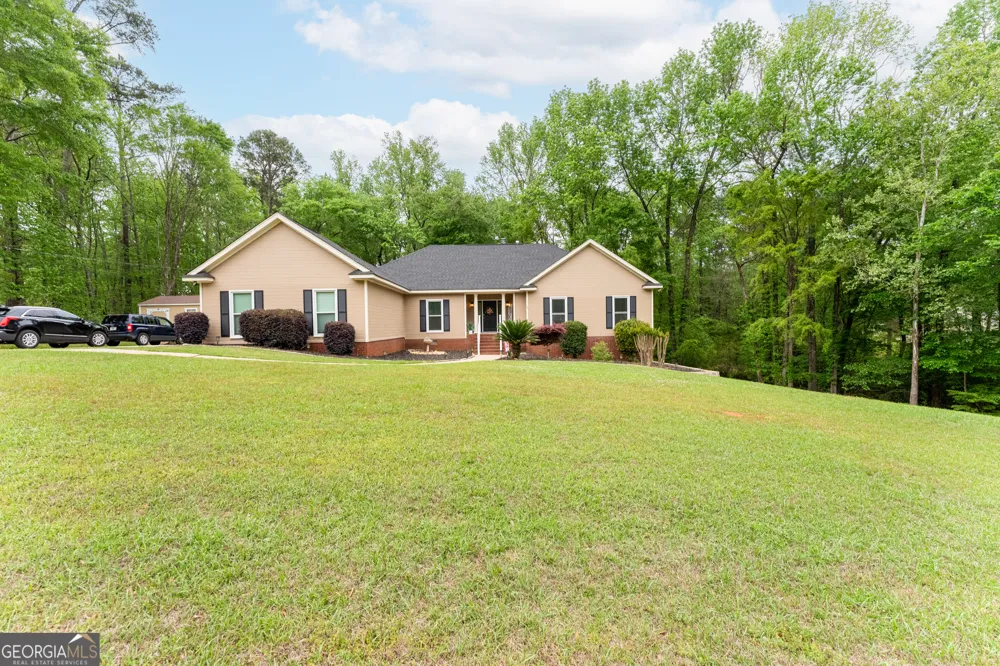 3779 Sussex DR NE Milledgeville, GA 31061