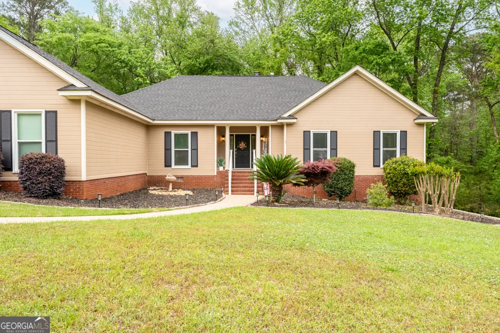 3779 Sussex DR NE Milledgeville, GA 31061