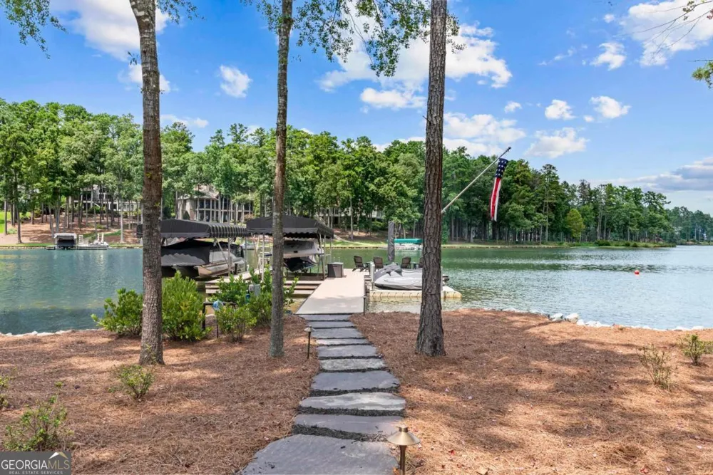 1020 Grove CT Greensboro, GA 30642