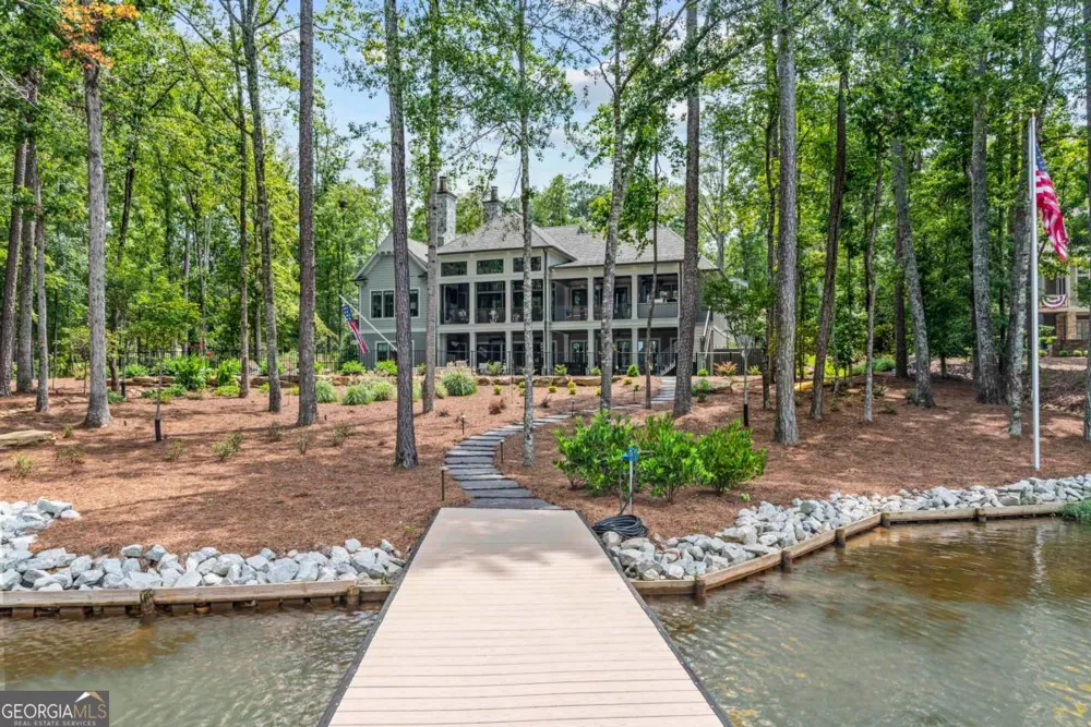 1020 Grove CT Greensboro, GA 30642