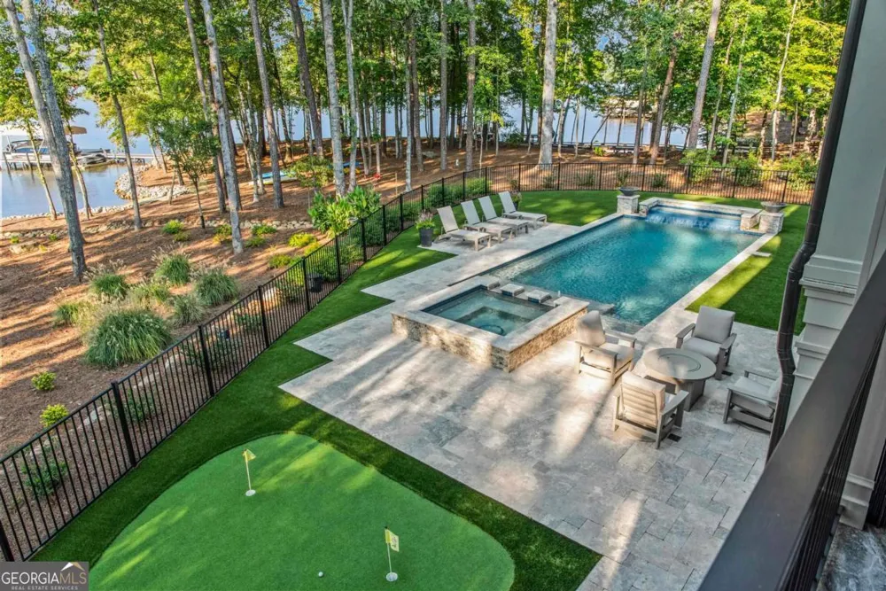 1020 Grove CT Greensboro, GA 30642