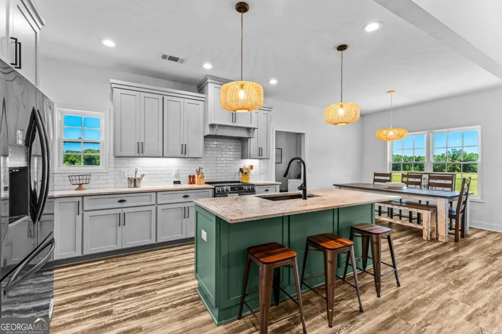 2997 Jason Franklin RD Register, GA 30452