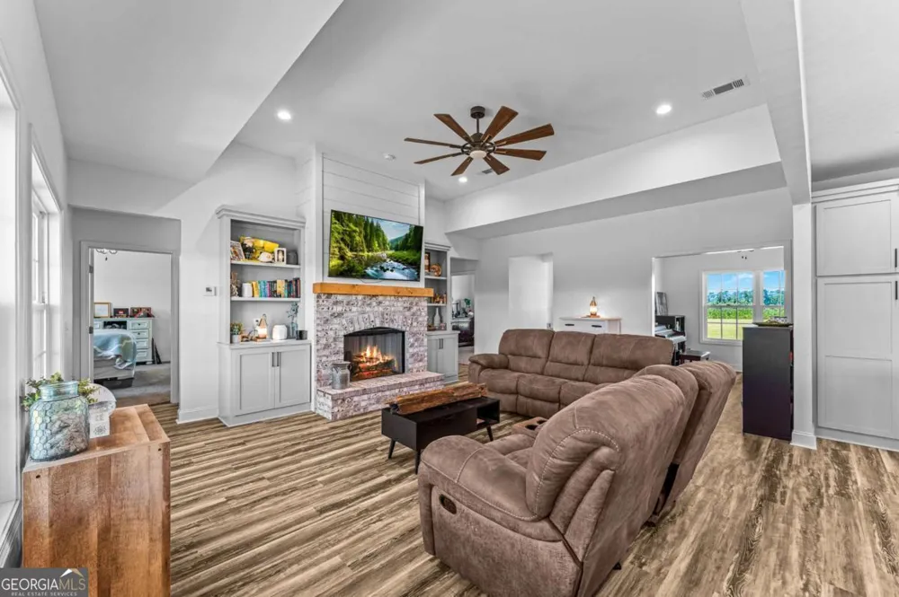 2997 Jason Franklin RD Register, GA 30452