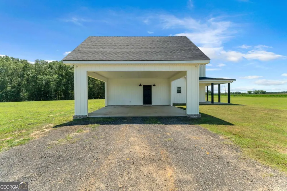 2997 Jason Franklin RD Register, GA 30452
