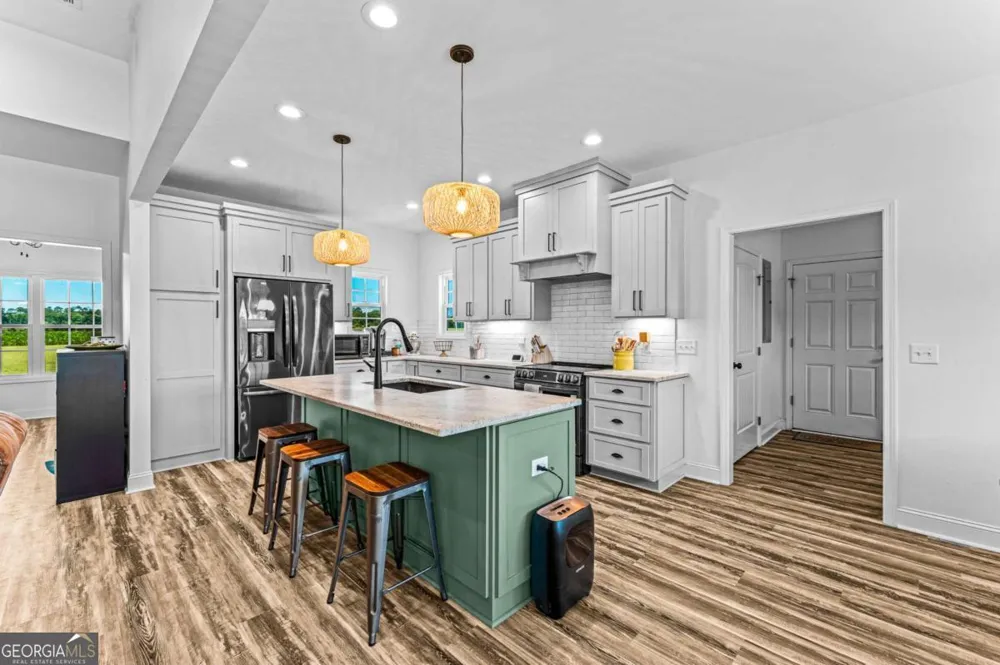 2997 Jason Franklin RD Register, GA 30452