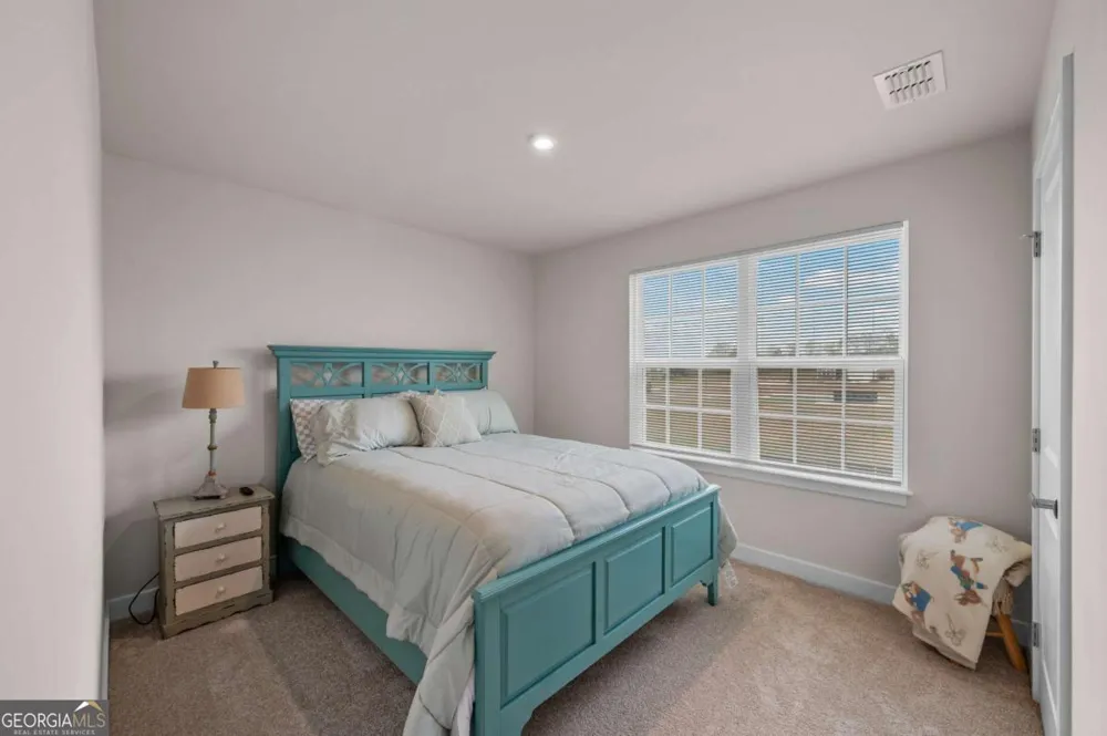157 Asbury CIR Calhoun, GA 30701