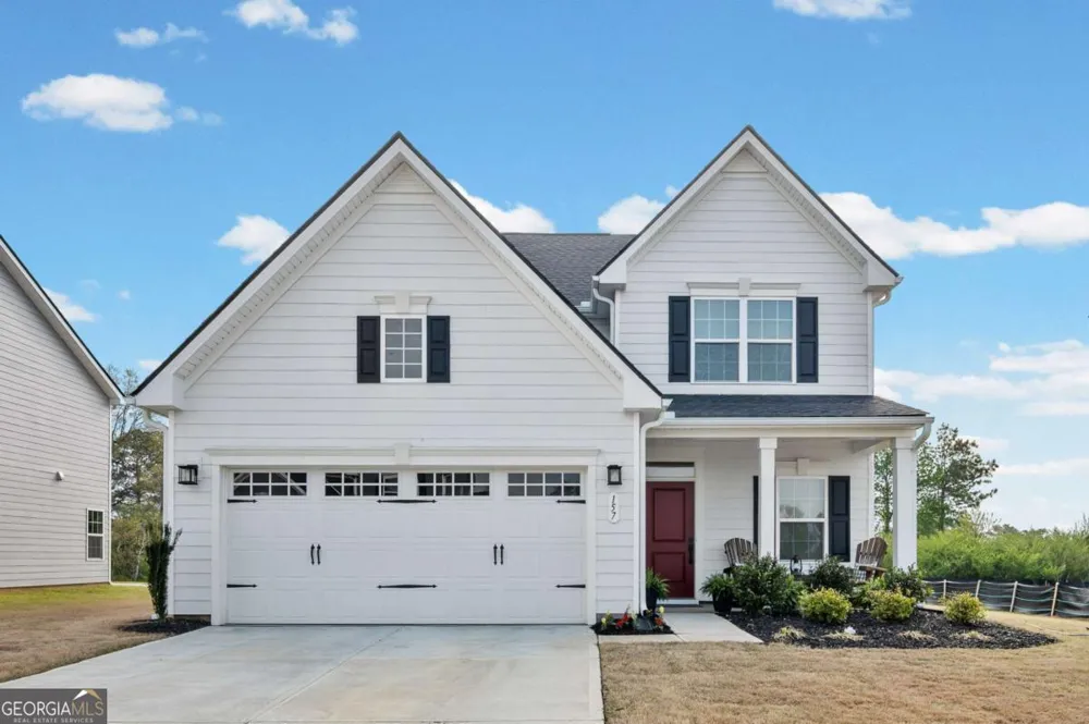157 Asbury CIR Calhoun, GA 30701