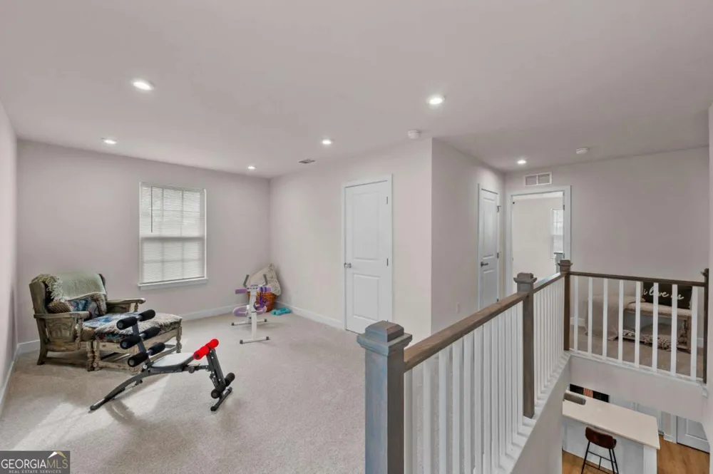 157 Asbury CIR Calhoun, GA 30701