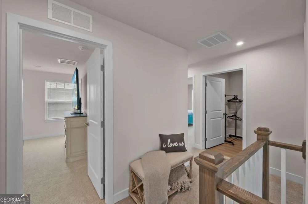 157 Asbury CIR Calhoun, GA 30701