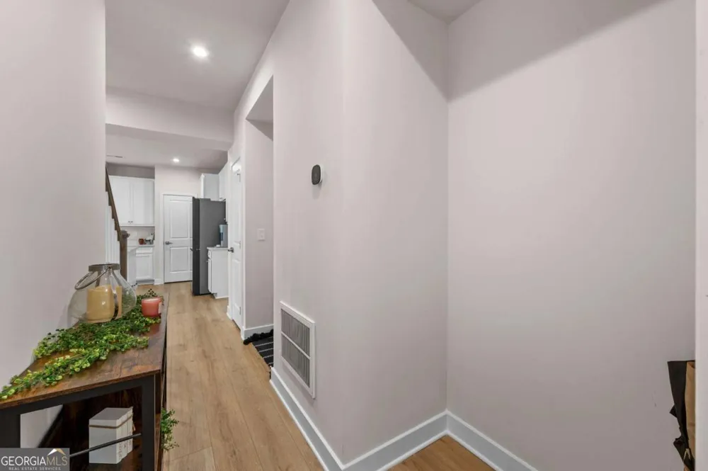 157 Asbury CIR Calhoun, GA 30701