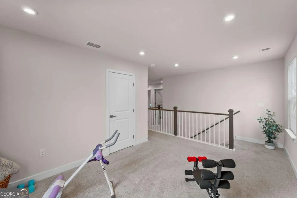 157 Asbury CIR Calhoun, GA 30701