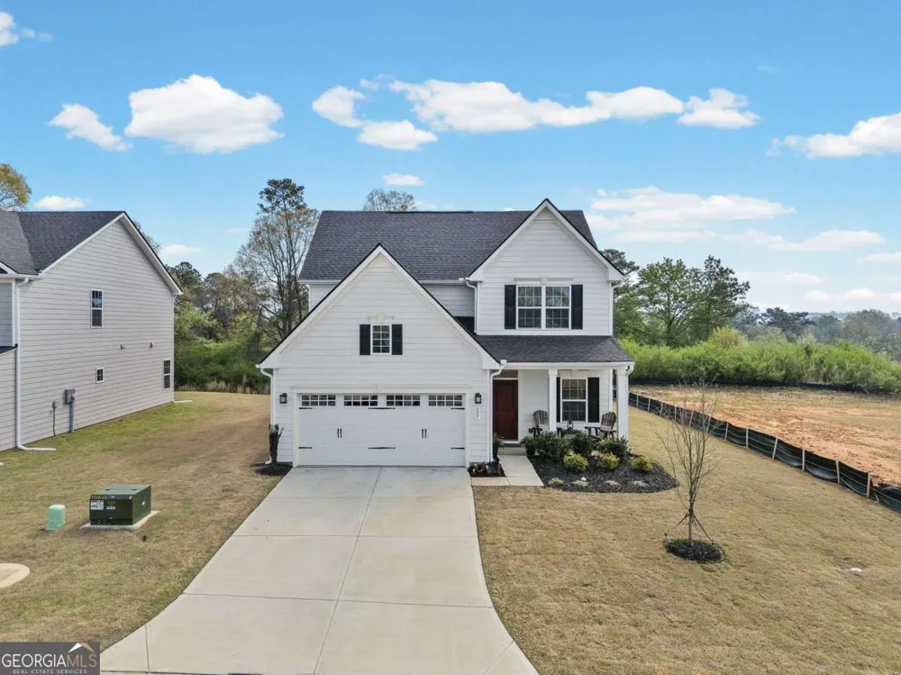 157 Asbury CIR Calhoun, GA 30701