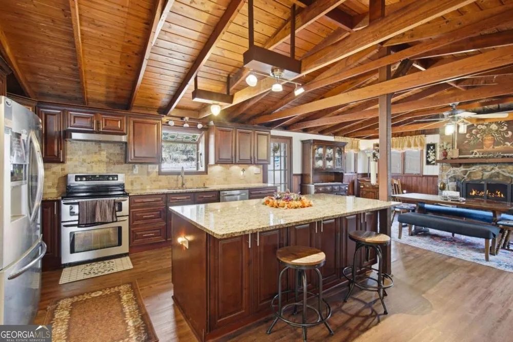 6010 Pilgrim Point CIR Cumming, GA 30041