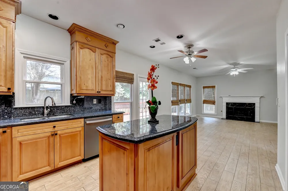 2835 Crestmont CT Cumming, GA 30041