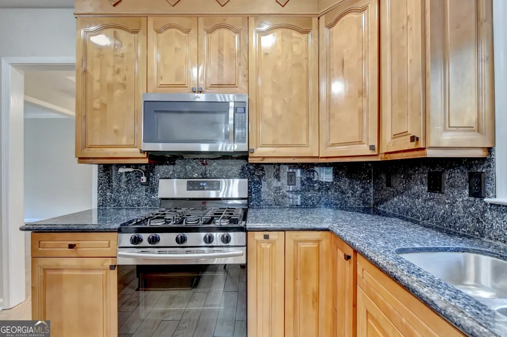 2835 Crestmont CT Cumming, GA 30041