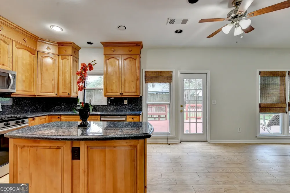 2835 Crestmont CT Cumming, GA 30041