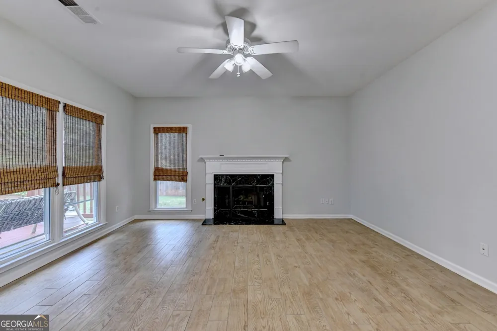 2835 Crestmont CT Cumming, GA 30041
