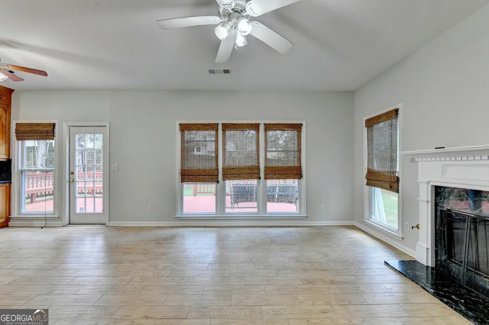 2835 Crestmont CT Cumming, GA 30041