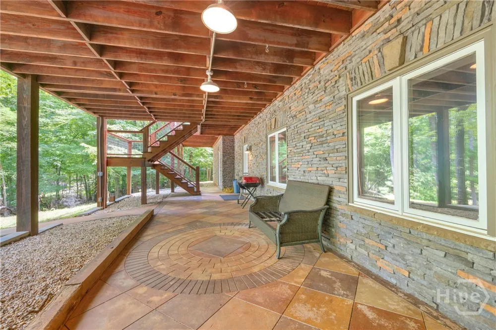 102 Pine Tree Trace Lavonia, GA 30553