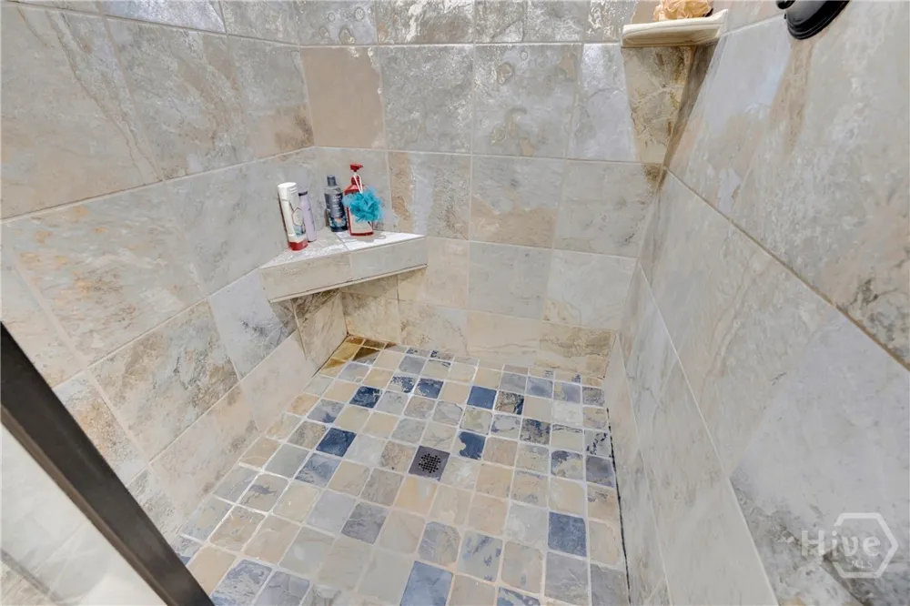 102 Pine Tree Trace Lavonia, GA 30553