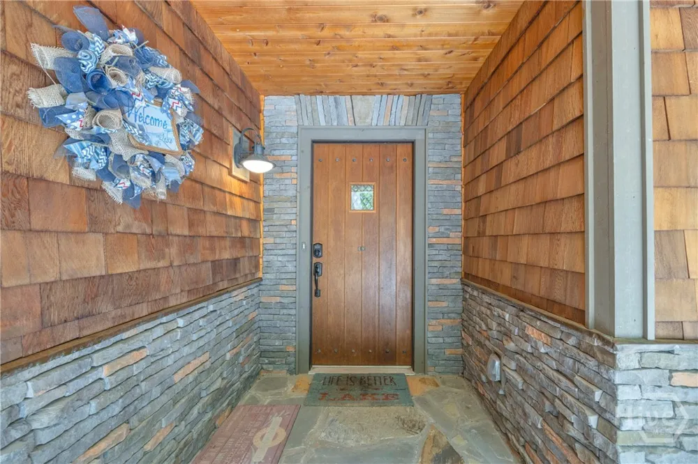 102 Pine Tree Trace Lavonia, GA 30553