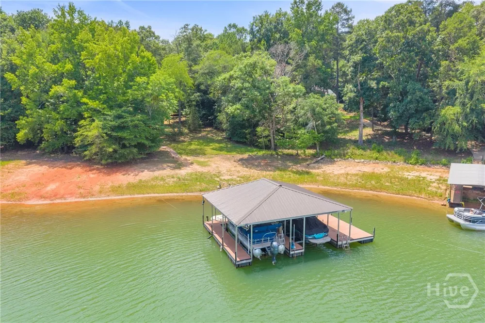 102 Pine Tree Trace Lavonia, GA 30553