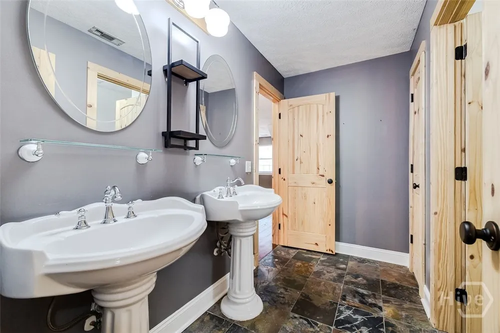 102 Julia Court Springfield, GA 31329