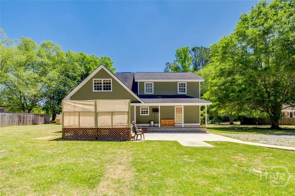 102 Julia Court Springfield, GA 31329